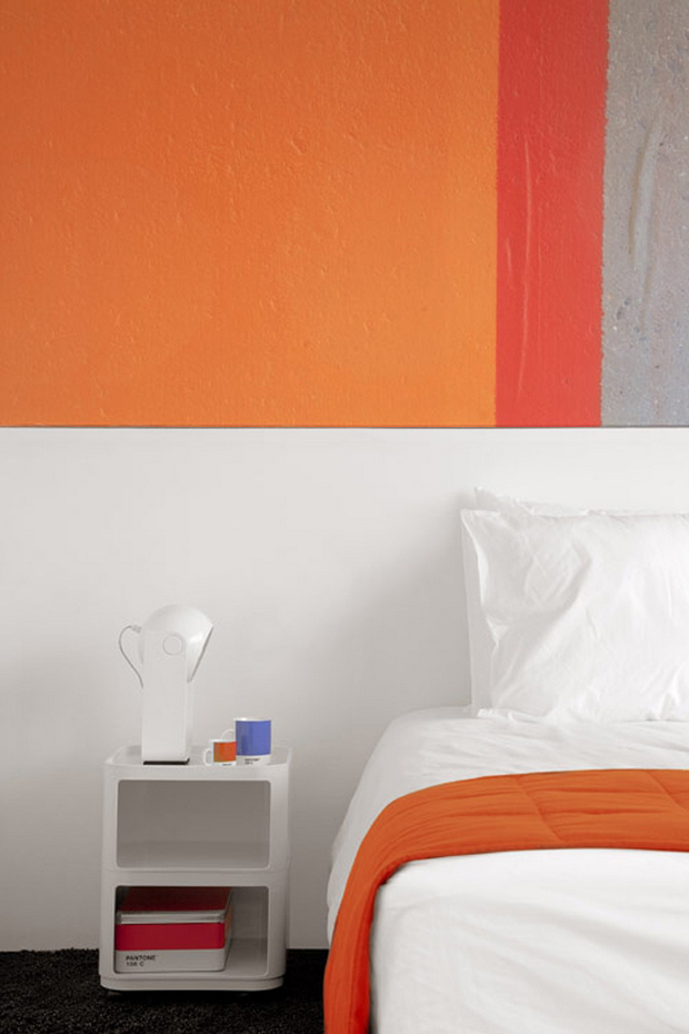 PANTONE Hotel Room